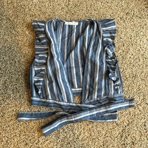 Pookie and Sebastian, cropped ruffle sleeves with tie in front, size medium